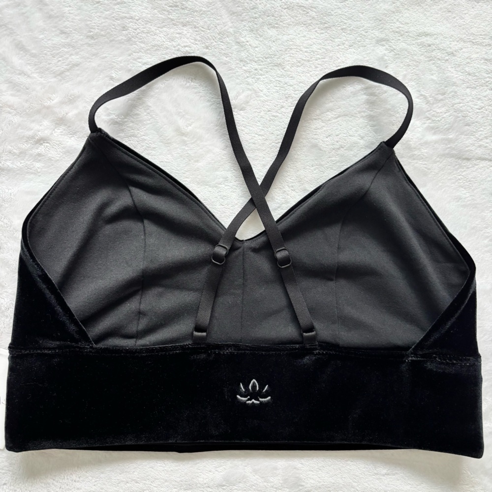 BEYOND YOGA Black Long Line Velvet Motion Bralette--NWT--L - Picture 10 of 16